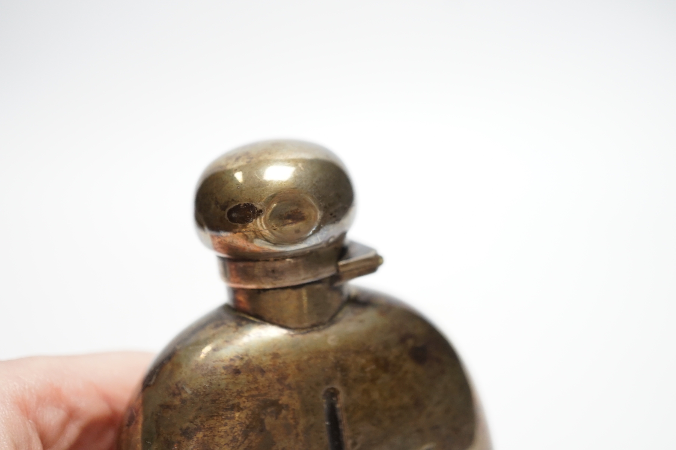 A late Victorian silver mounted glass hip flask, W & G Neal, London, 1894, 15.2cm.